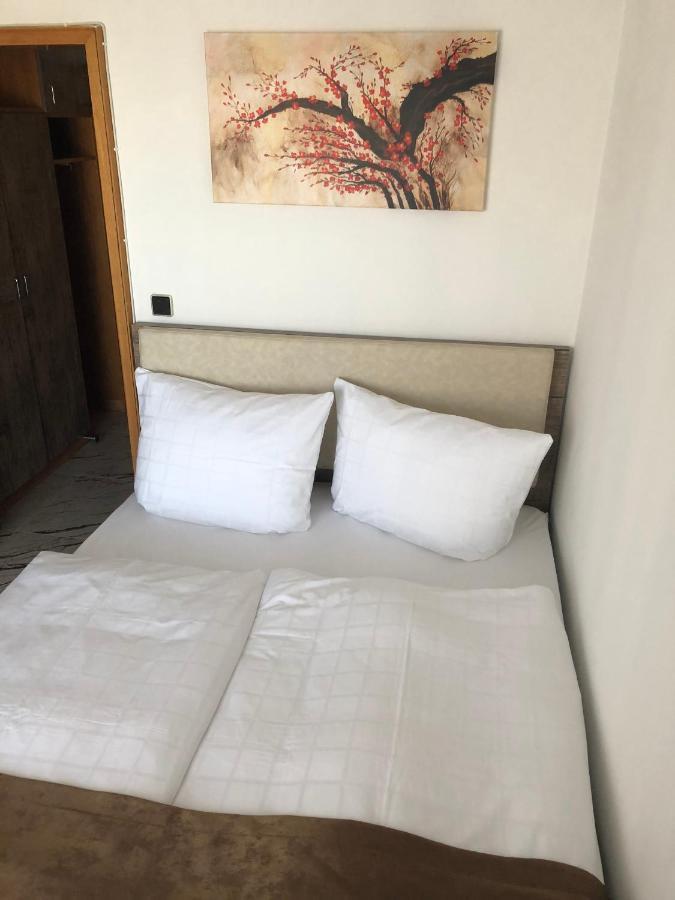Ec Hotel Elchingen Eksteriør billede