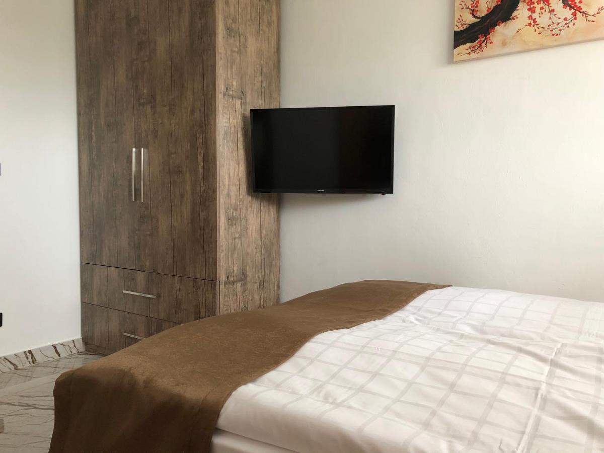 Ec Hotel Elchingen Eksteriør billede