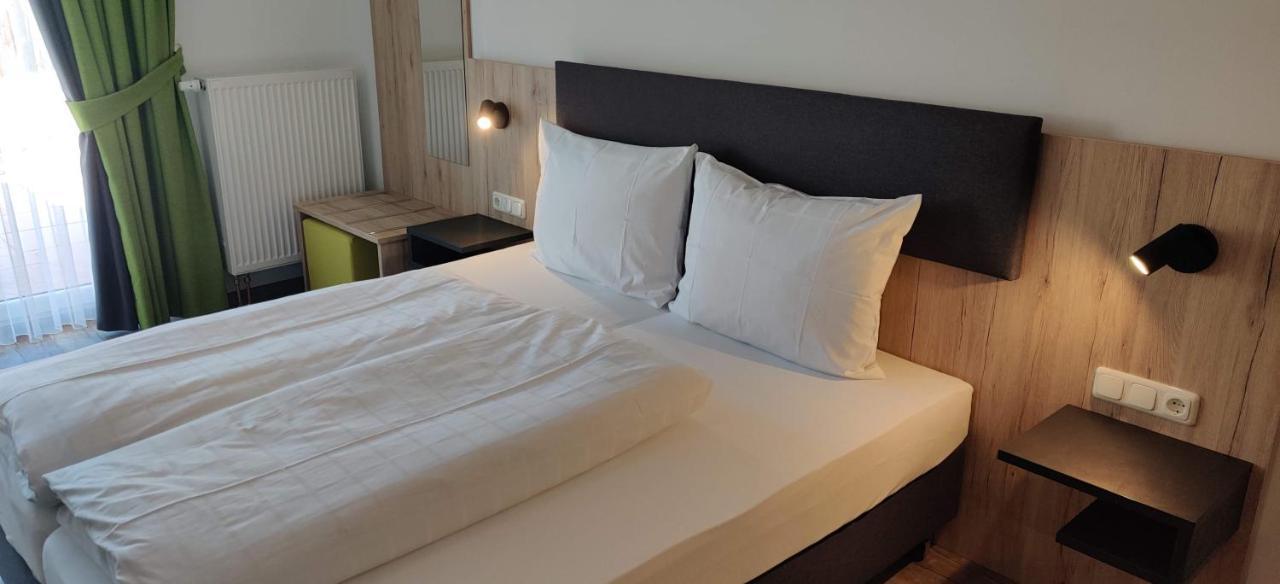 Ec Hotel Elchingen Eksteriør billede